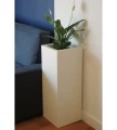 donica-kompozytowa-biala-salon1-.webp
