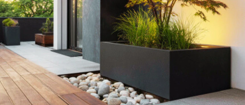 Duże donice na taras – kompletny poradnik wyboru, pielęgnacji i aranżacji